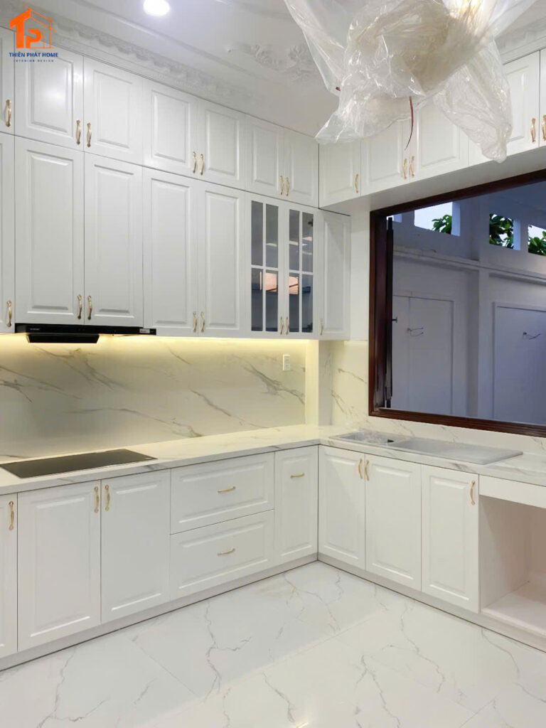 TỦ BẾP TÂN CỔ ĐIỂN